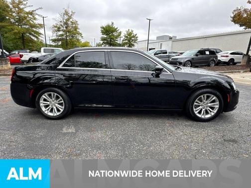 2021 Chrysler 300 Touring