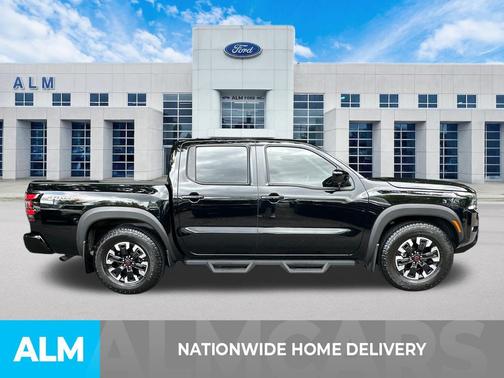 Super Black 2024 Nissan Frontier PRO-X