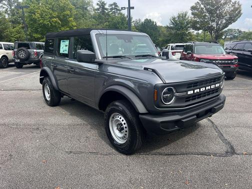 2025 Ford Bronco Base