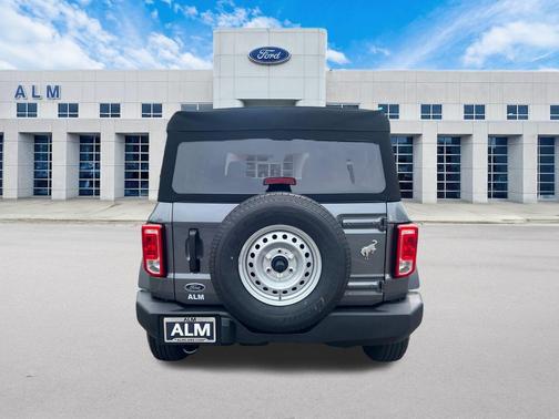 2025 Ford Bronco Base