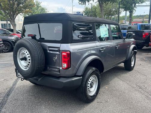 2025 Ford Bronco Base
