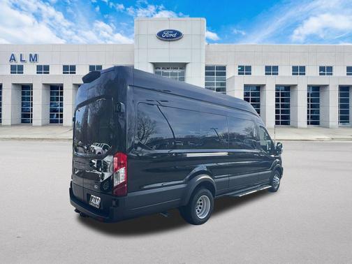 2026 Ford Transit-350 XLT