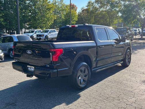 2025 Ford F-150 Lightning Flash