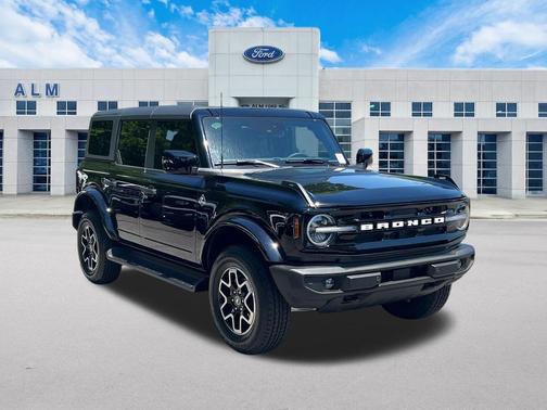 SHADOW BLACK 2026 Ford Bronco Outer Banks