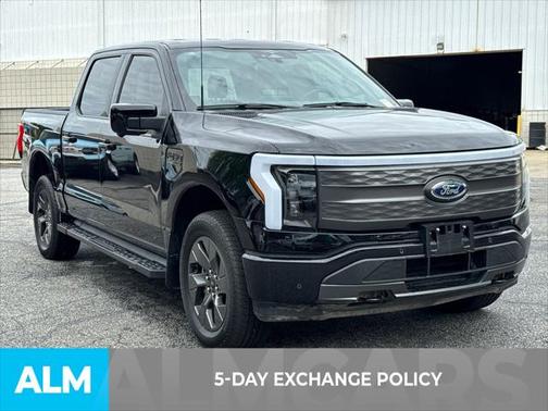 2023 Ford F-150 Lightning LARIAT