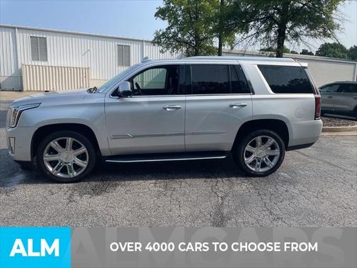 2017 Cadillac Escalade Luxury