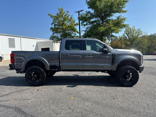 2025 Ford F-250 Lariat