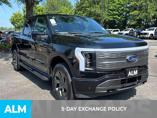 2023 Ford F-150 Lightning LARIAT