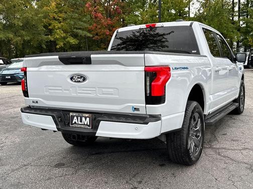 2025 Ford F-150 Lightning Flash