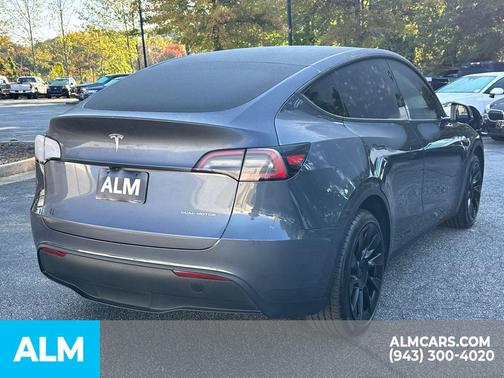 2023 Tesla Model Y Long Range Dual Motor All-Wheel Drive
