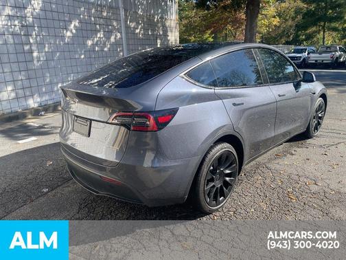 2023 Tesla Model Y Long Range Dual Motor All-Wheel Drive