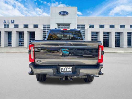 2026 Ford F-350 Platinum