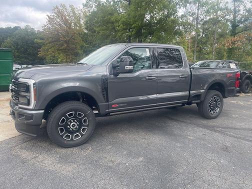 2026 Ford F-350 Platinum