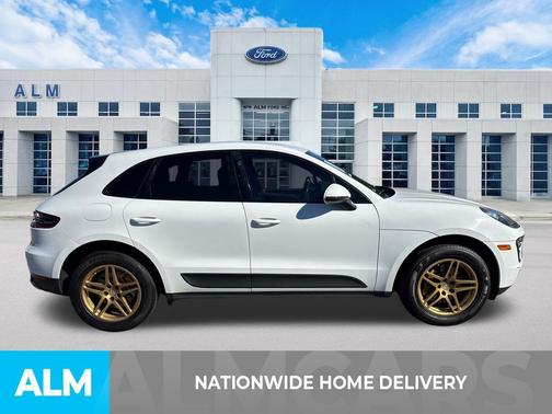 2018 Porsche Macan Base