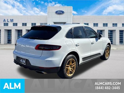 2018 Porsche Macan Base