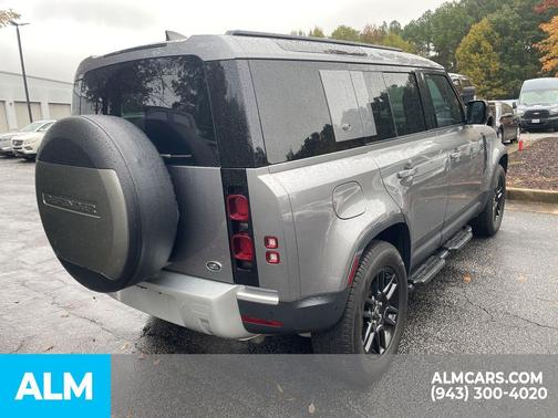 2023 Land Rover Defender 110 SE