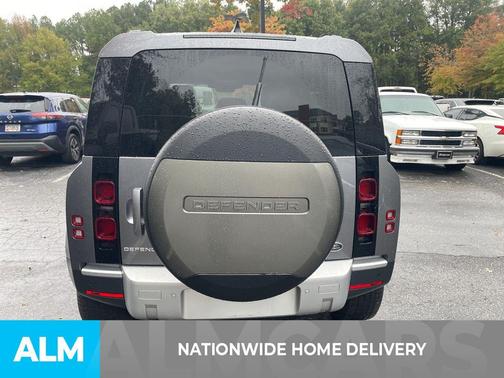 2023 Land Rover Defender 110 SE