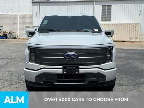 2023 Ford F-150 Lightning LARIAT