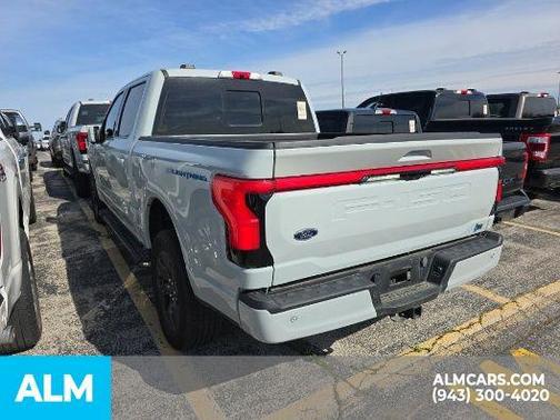 2023 Ford F-150 Lightning LARIAT