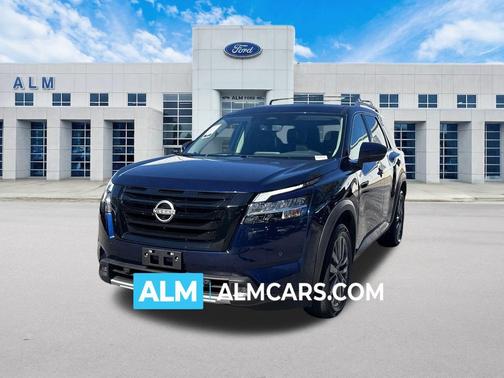 2023 Nissan Pathfinder SL 4WD
