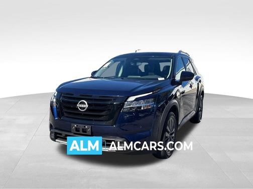 2023 Nissan Pathfinder SL 4WD
