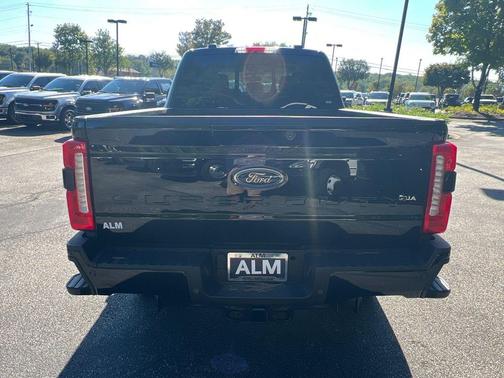 2025 Ford F-250 XLT