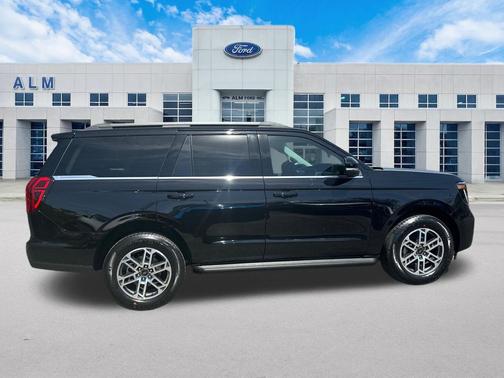 Agate Black Metallic 2026 Ford Expedition Active