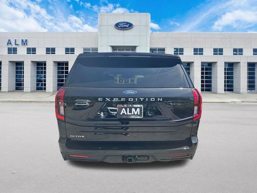 Agate Black Metallic 2026 Ford Expedition Active