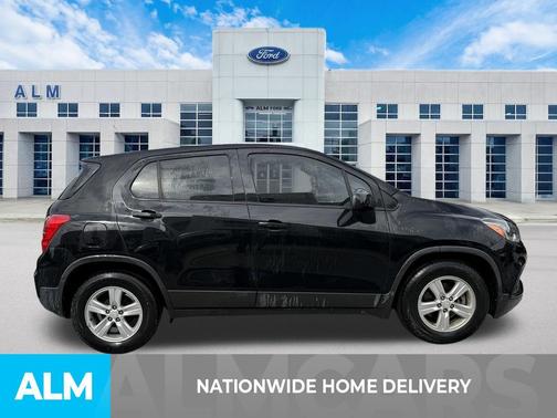 Mosaic Black Metallic 2019 Chevrolet Trax LS