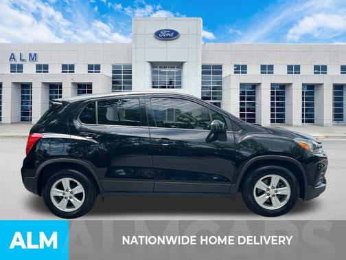 Mosaic Black Metallic 2019 Chevrolet Trax LS