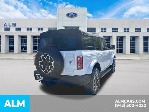 2022 Ford Bronco Outer Banks