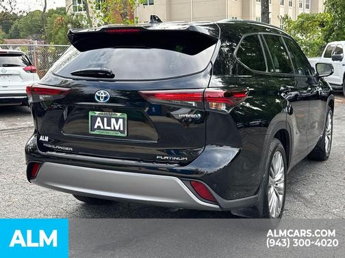 2024 Toyota Highlander Hybrid Limited