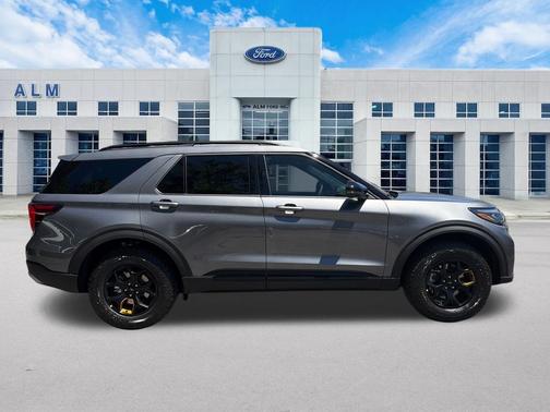 CARBONIZED GRAY METALLIC 2026 Ford Explorer Tremor