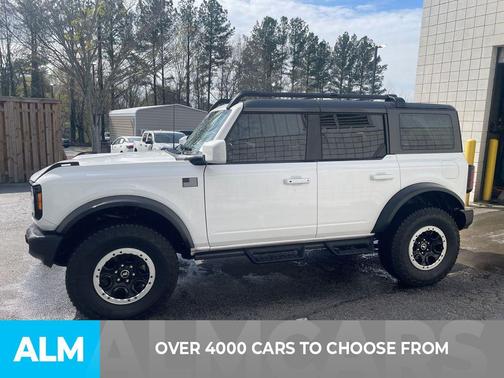 2024 Ford Bronco Outer Banks