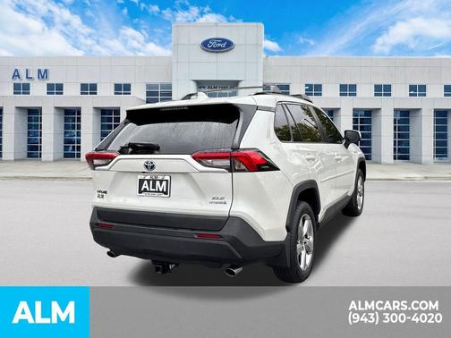2021 Toyota RAV4 Hybrid XLE Premium