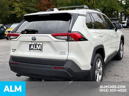 2021 Toyota RAV4 Hybrid XLE Premium
