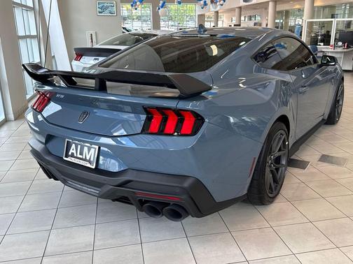 2025 Ford Mustang Dark Horse Fastback