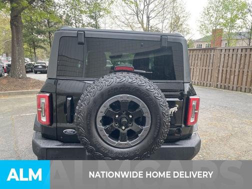SHADOW BLACK 2022 Ford Bronco Outer Banks