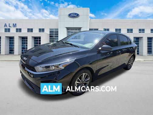 Aurora Black 2024 Kia Forte LXS