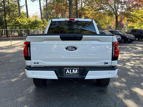 2025 Ford F-150 Lightning XLT