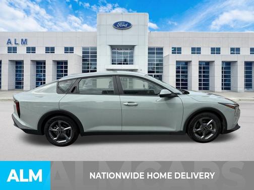 Morning Haze 2025 Kia K4 LXS