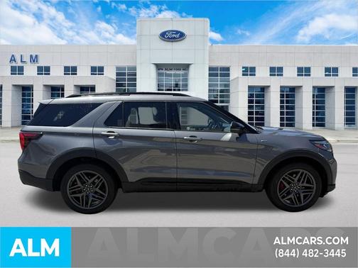 CARBONIZED GRAY METALLIC 2025 Ford Explorer ST-Line