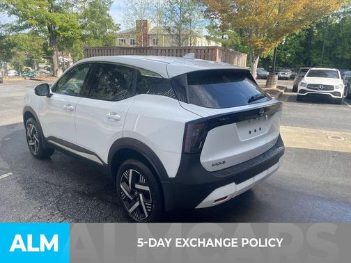 2025 Nissan Kicks SV