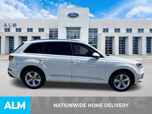 2024 Audi Q7 45 Premium Plus