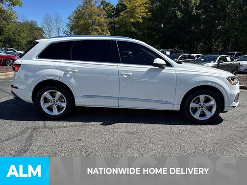 2024 Audi Q7 45 Premium Plus