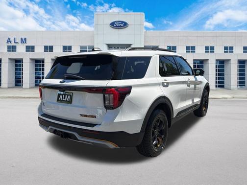 STAR WHITE MET TRI-COAT 2026 Ford Explorer Tremor