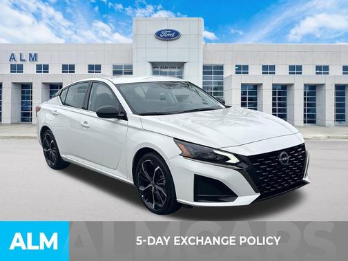 2025 Nissan Altima SR FWD