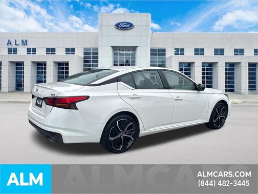 2025 Nissan Altima SR FWD