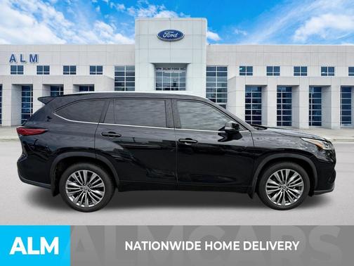 Midnight Black Metallic 2021 Toyota Highlander Platinum