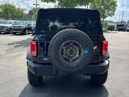 2025 Ford Bronco Base